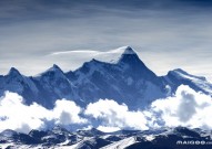 世界十大最美山峰 世界最美山峰排名榜 世界上最美的山峰介绍